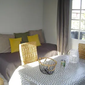 Appartement Sur, Étables